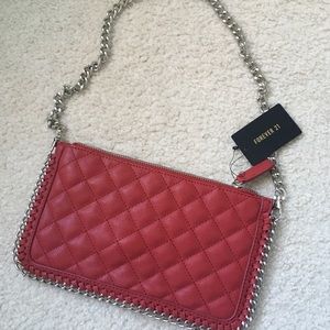 Red quilted detail pocketbook